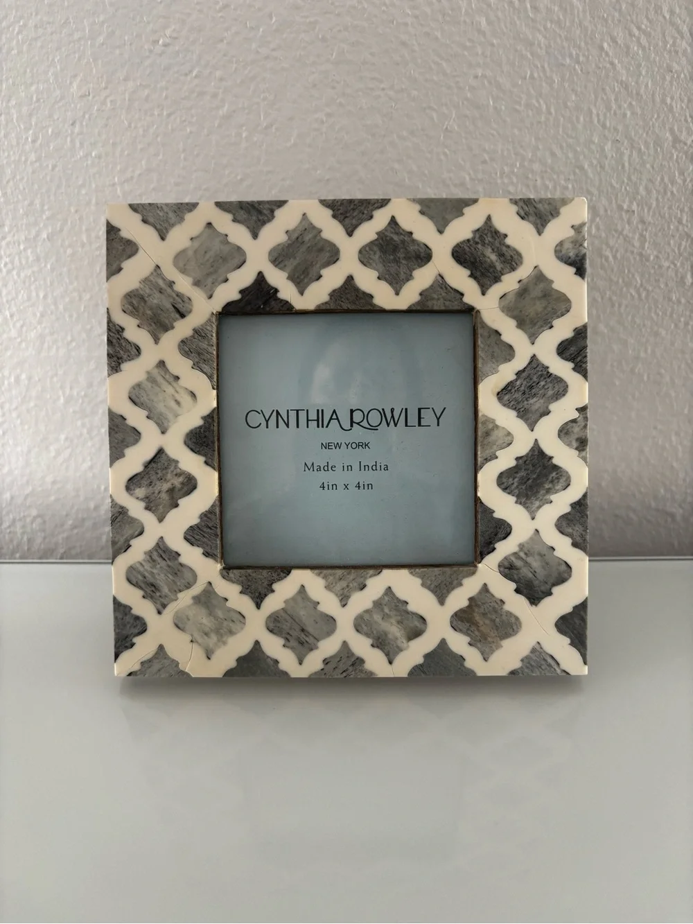 Cynthia Rowley Blue and White Bone Shell Picture Frames Made In India 4 x 4